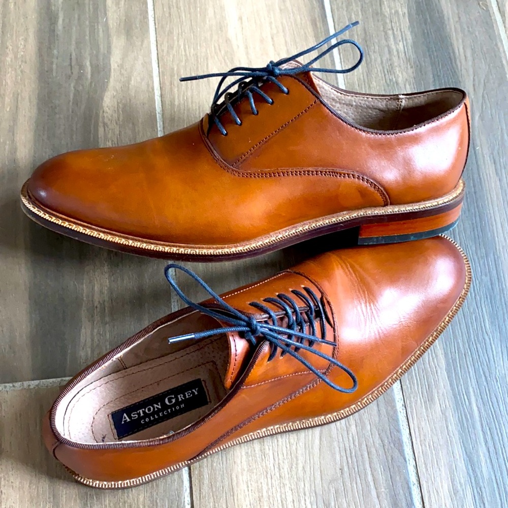 Brown men’s dress shoes